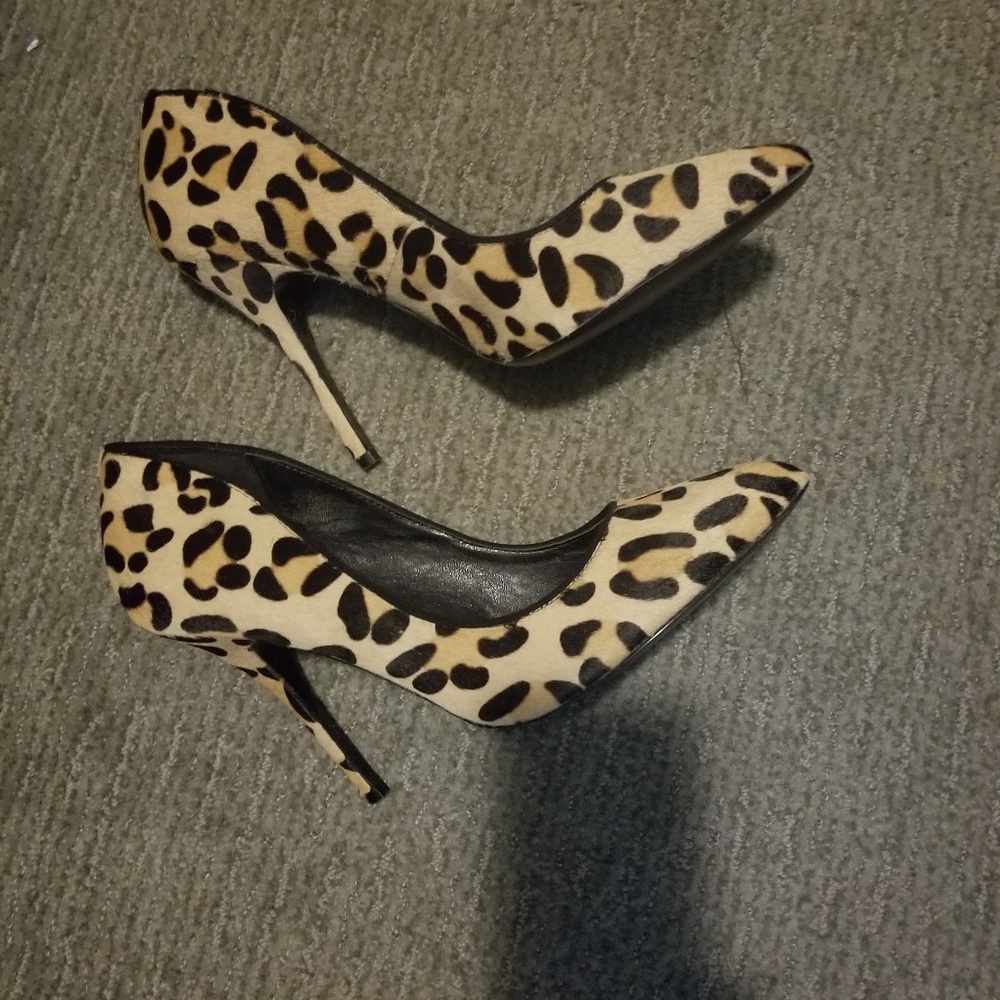 Leopard Print Steve Madden Pumps